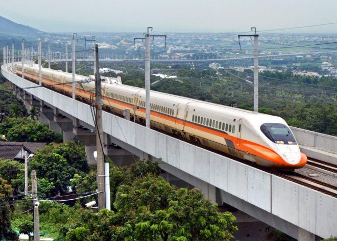 Fastest Trains (10)