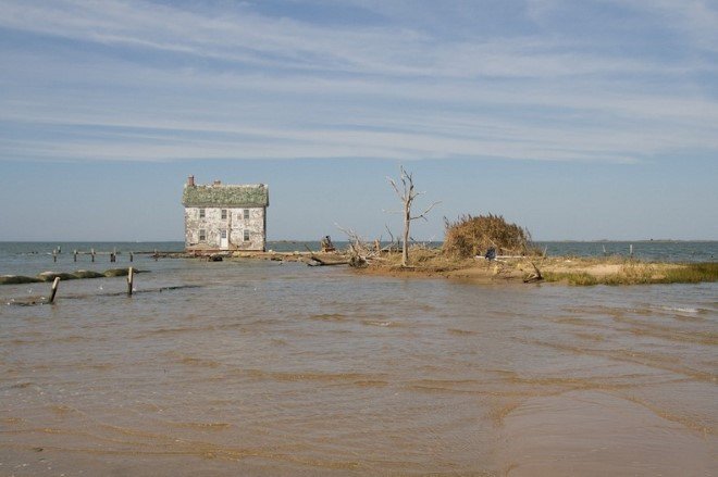 Last House On Holland Island (1)